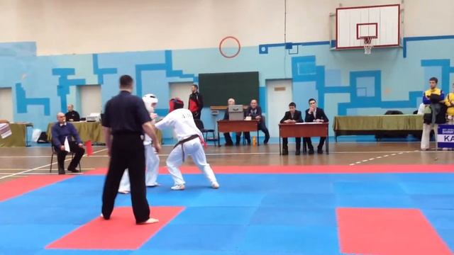 Луньков Дмитрий Первый бой (раунд 1) смотреть онлайн