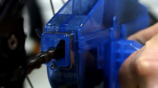 Пёс Кубик расскажет о чистке цепи машинкой ParkTool CM-5.2 смотреть онлайн