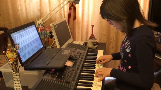 Аня. "Весна пришла" игра наизусть в Соль мажоре с сольфеджированием смотреть онлайн