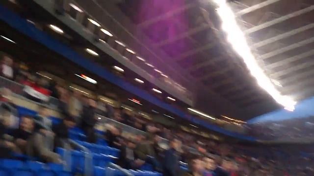 Внутри "Камп Ноу" перед игрой с "Миланом" смотреть онлайн