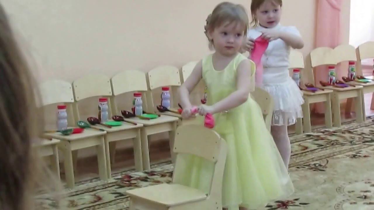 Варюшка стирает смотреть онлайн