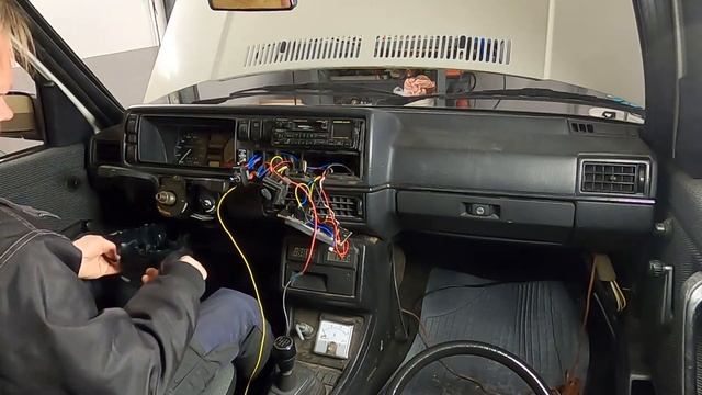 Motor installation, dash removal, EV conversion Vw golf rabbit MK2, Update, Nissan leaf Em57 motor смотреть онлайн