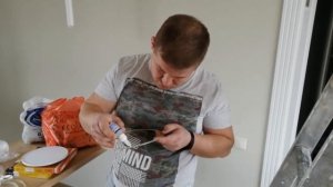 Порвался  натяжной потолок возле светильника.  Ремонт без замены полотна.