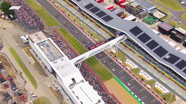 Зрелищные гонки «Формулы-1» смотреть онлайн