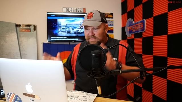 The 2022 Ford F-150 Lightning Pro Is The Affordable Working EV: Here Are ALL The Details! смотреть онлайн