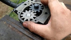 Масленый насос Т 40  Напильником хер допилиш