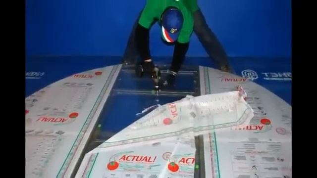 Сборка теплицы ТЭНФИ-УНИВЕРСАЛ NEW ЧАСТЬ ВТОРАЯ.mp4 смотреть онлайн