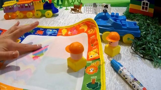 Рисуем водой# Коврик для рисования# Тёмик и Даник рисуют водой смотреть онлайн