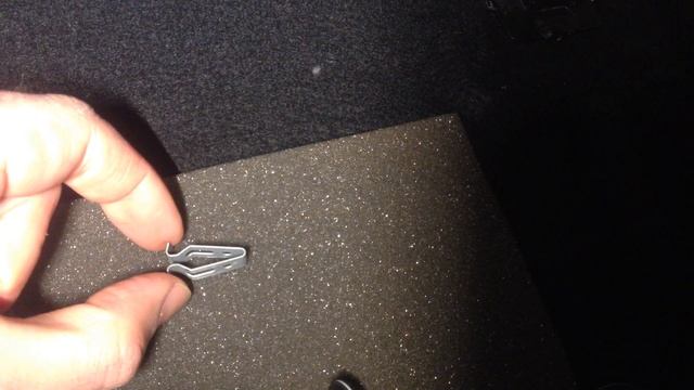 Audi A2, Part 14: Complication: a trim fastener is stuck in a tailgate slit смотреть онлайн