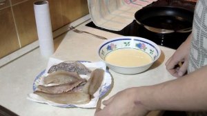 Окунь жареный в кляре. Пальчики оближешь.