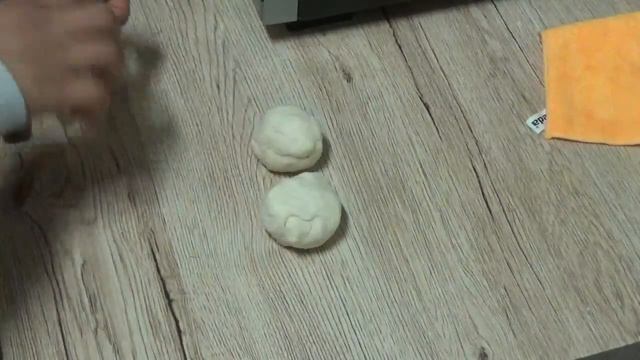 Jinsi yakupika pizza puf nyumbani | Chuni's Kitchen смотреть онлайн