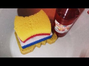 ASMR/Liquid soap/squeezing of soap sponges/rinsing sponges/relaxing sounds/АСМР/жидкое мыло/губки