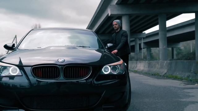 BMW M5 E60 (Twixtor) (4K) смотреть онлайн