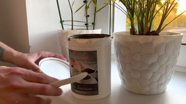 Моделирующее обертывание с Голубой глиной в MoonSPA смотреть онлайн