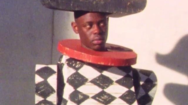 Babes in Toyland by Tim Walker смотреть онлайн