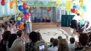 Танец воспитателей на выпускном