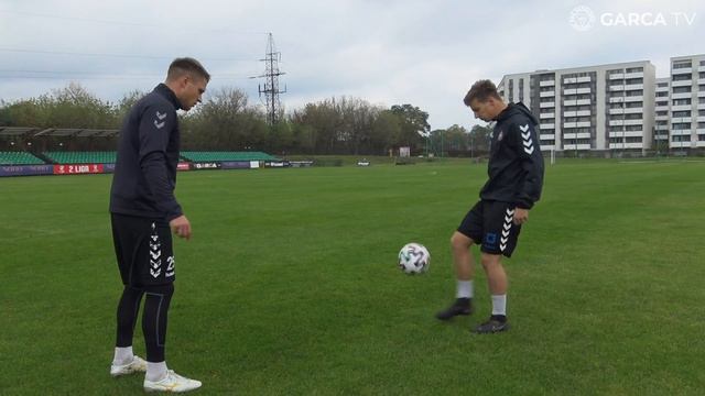 Donatas Nakrošius i Bruno Wacławek w akcji #JuggleChallenge смотреть онлайн