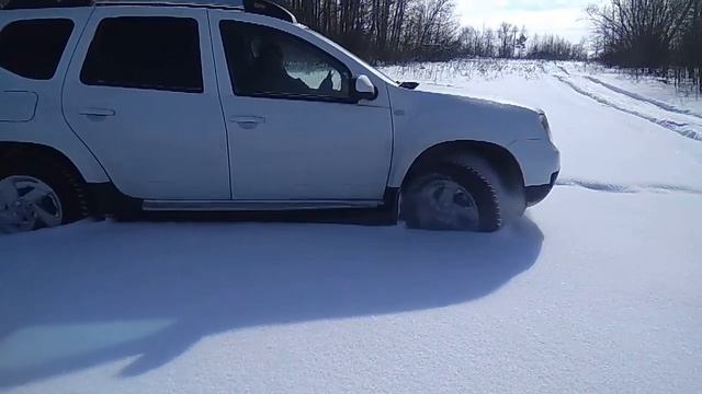 Дастер в глубоком снегу(9) смотреть онлайн