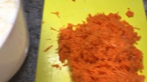 Салат из моркови с плавленным сыром