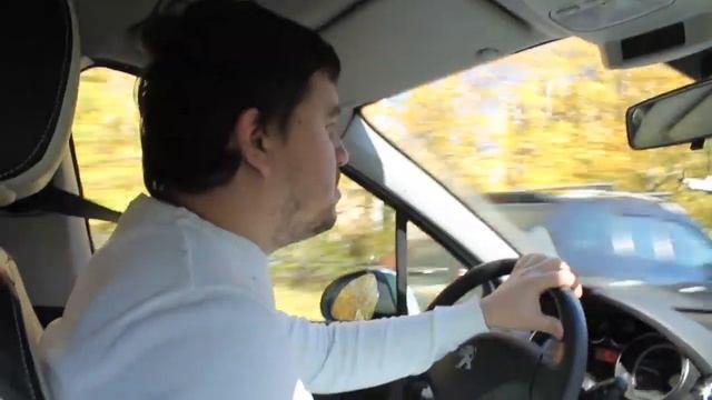 Peugeot 308 с пробегом (2012 год, рестайлинг) смотреть онлайн