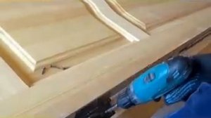 Покраска деревянной двери своими руками часть-1 (painting wooden doors with their hands part-1)