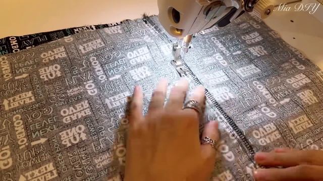 Super easy for beginners | How to cut and sew pants with pockets смотреть онлайн