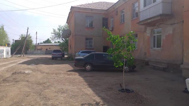 Новый фонтан в Жезказгане / Вокруг 24 школы смотреть онлайн