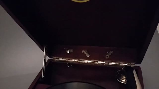 Советский ретро патефон, Артель «Граммофон», Антикварный магазин «Лавка старины» смотреть онлайн