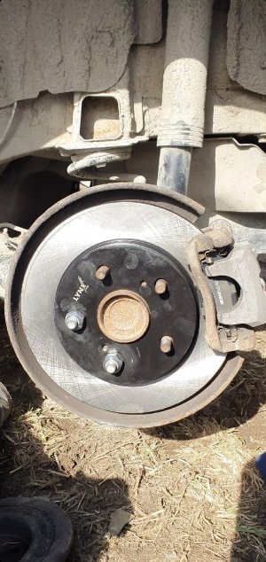 Установка задних тормозных дисков Toyota corolla e150.mp4