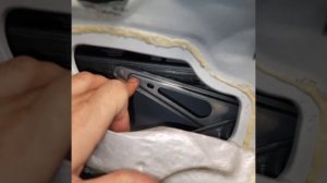 Разборка дверной карты, устраняем перекос стекла рено меган 3.