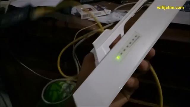 CPE 220 TP LINK PHAROS - Unboxing