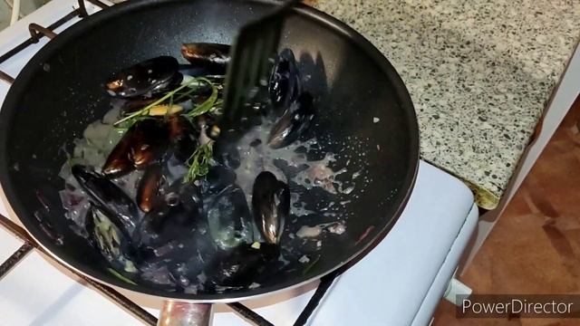 Мидии в сливочном соусе ? смотреть онлайн