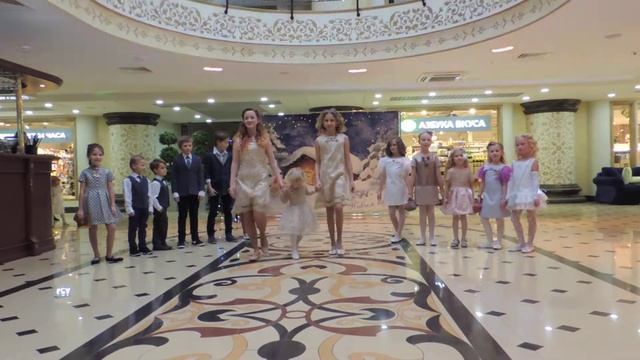 Новогодний бал "Trendy" - показ от магазина Bebakids смотреть онлайн