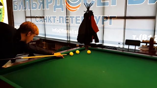 Чужой в угол в непростой ситуации от внешнего воздействия смотреть онлайн