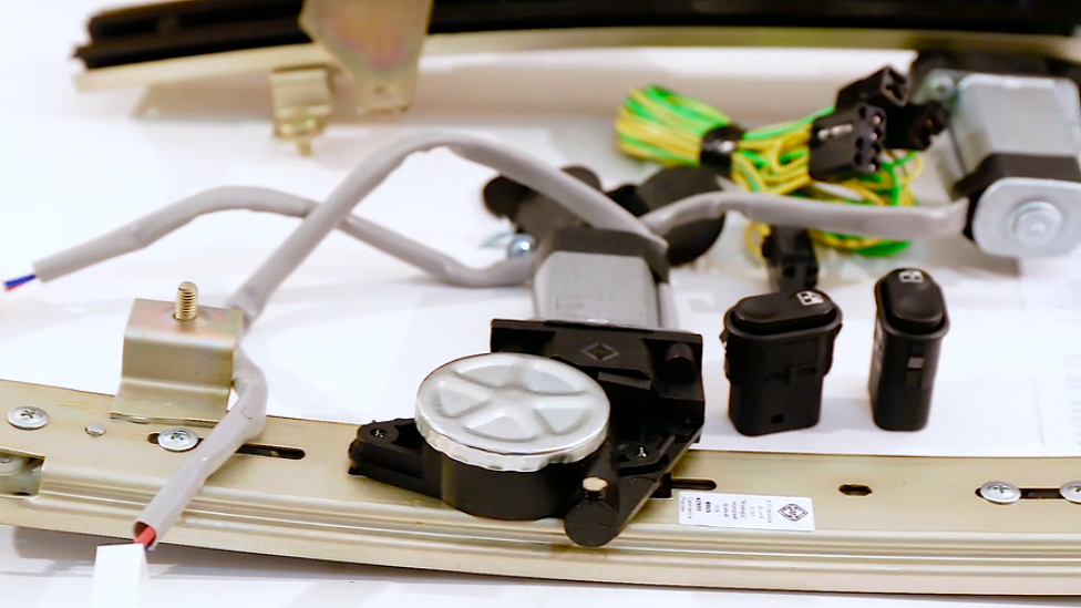 Электрические стеклоподъемники ФОРВАРД для Hyundai Accent. Обзор комплекта смотреть онлайн