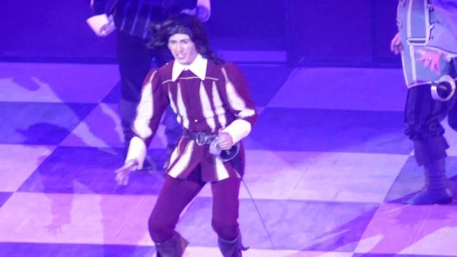 Ария Д'Артаньяна "Констанция" из мюзикла М.Дунаевского "Три Мушкетера" исполняет Андрей Кошелев смотреть онлайн