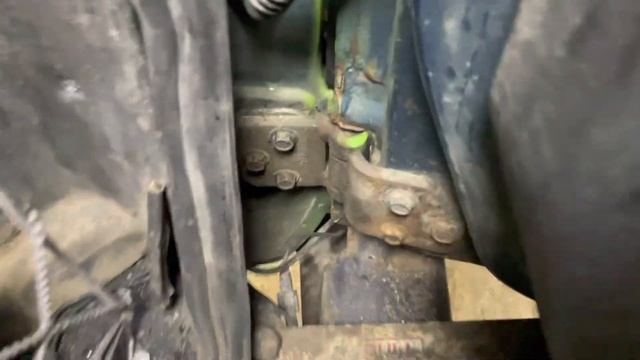 Регулировка задней двери на Opel frontera sport смотреть онлайн