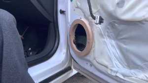 Замена штатных динамиков на Chevrolet Cruz на Dl Audio Raven 165