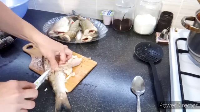 С раннего утра на ногах. Готовлю рыбные котлеты, варю варенье. смотреть онлайн