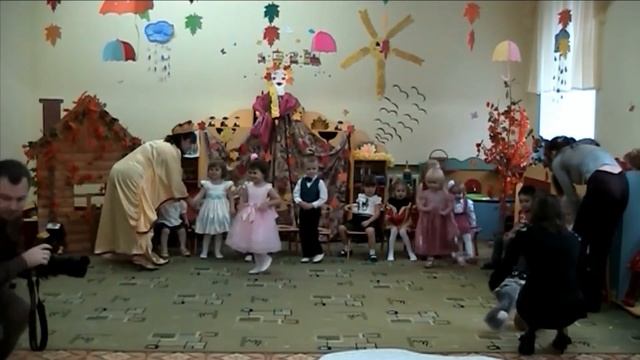 Праздник осени 2014 / Детский сад №1905 смотреть онлайн