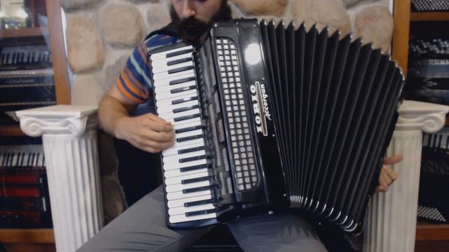 3764 - Black Iorio H Series Accorgan Elka 83 Piano Accordion LMMM 41 120 $1199 смотреть онлайн