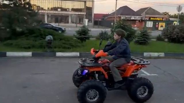Счастливый обладатель Нового Квадроцикла Tayger 150 lux 2023 , уже обкатывает покупку ? смотреть онлайн