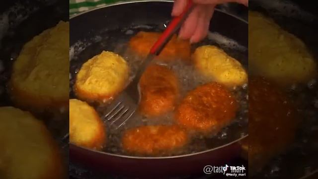 Сырные палочки во фритюре смотреть онлайн