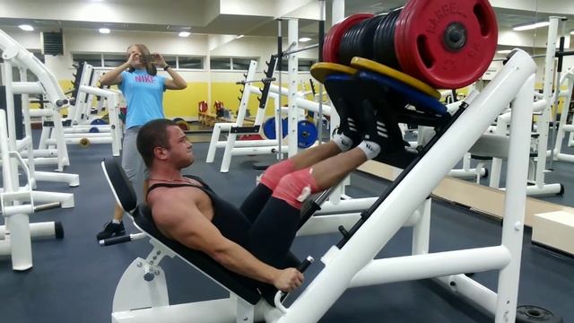 500 кг на 10 раз! 500 kg 10 reps! смотреть онлайн