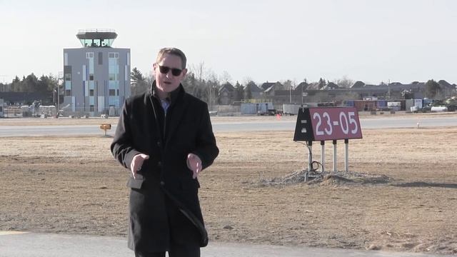 Oshawa Executive Airport - Questions with the Airport Manager смотреть онлайн