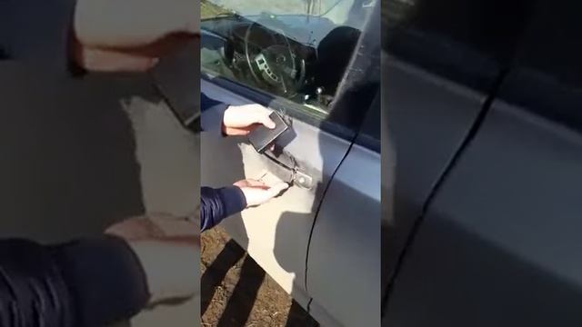 Экранированный футляр для Nissan X-TRAIL. Удобство кейлеса и защита от угона смотреть онлайн