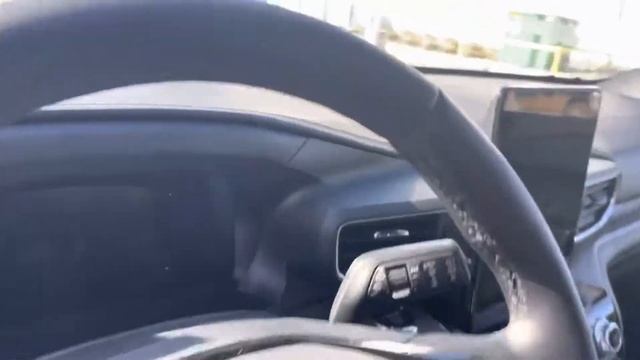 2022 Ford Explorer Platinum walkaround video 01 смотреть онлайн