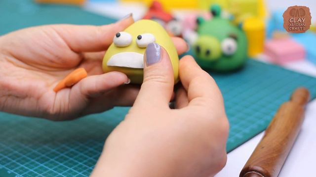 Sculpting Angry birds CHUCK (yellow) Diorama with polymer clay, the full action figure process смотреть онлайн