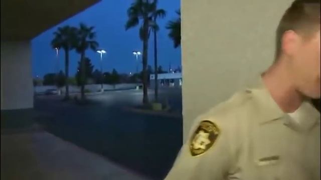 Kid gets arrested for stealing and throwing rocks at windows!?! (Must Watch) смотреть онлайн