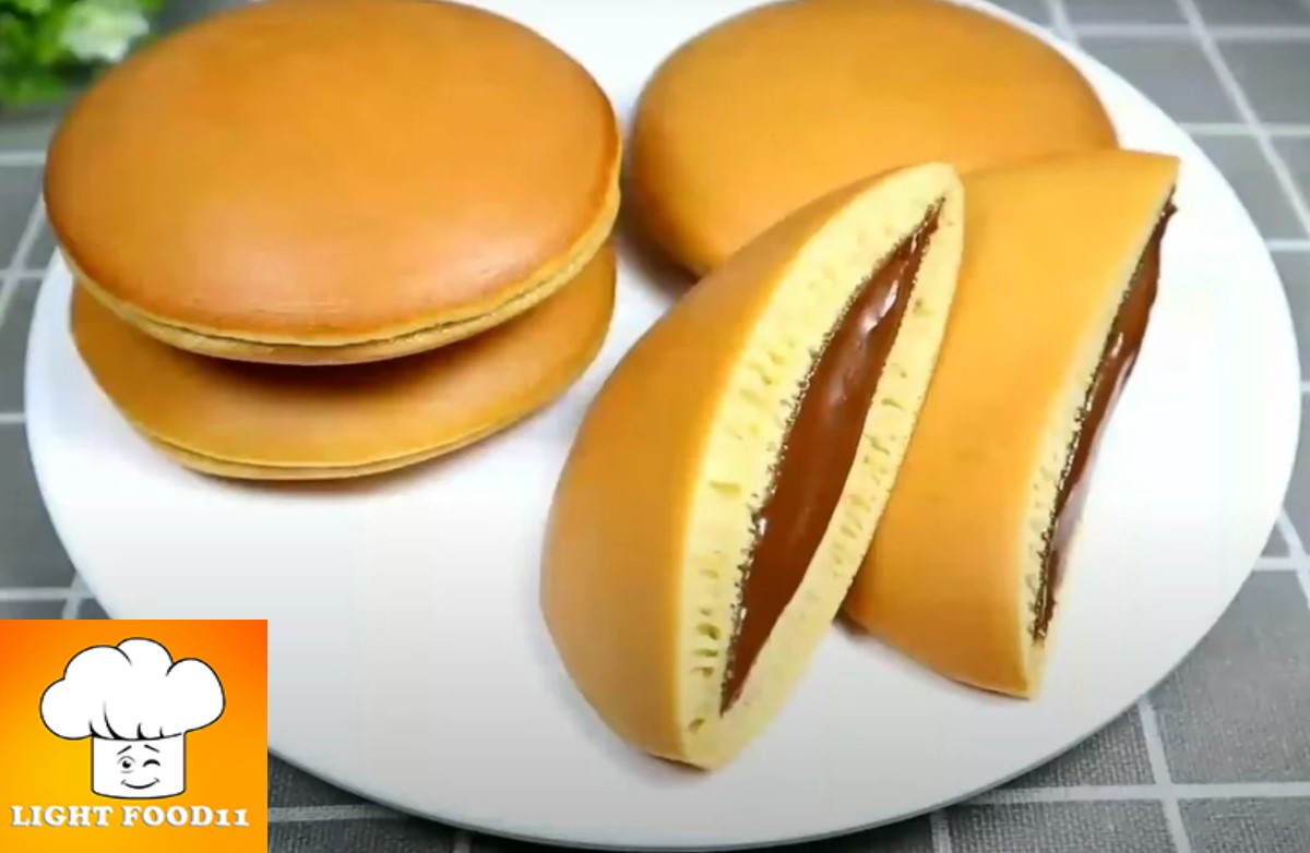 РЕЦЕПТЫ ДОРАЯКИ ЯПОНСКИХ БЛИНОВ ДОРАЯКИ Панкейки с Нутеллой на завтрак очень вкусно и быстро смотреть онлайн